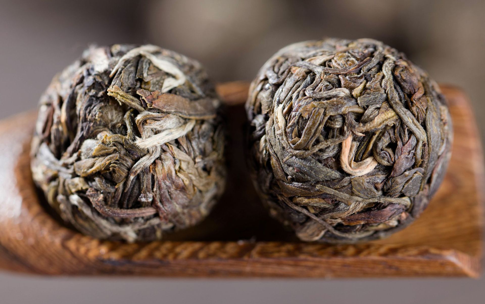 批发云南普洱茶小龙珠勐海易武古树春茶纯龙珠小沱茶生普小圆茶