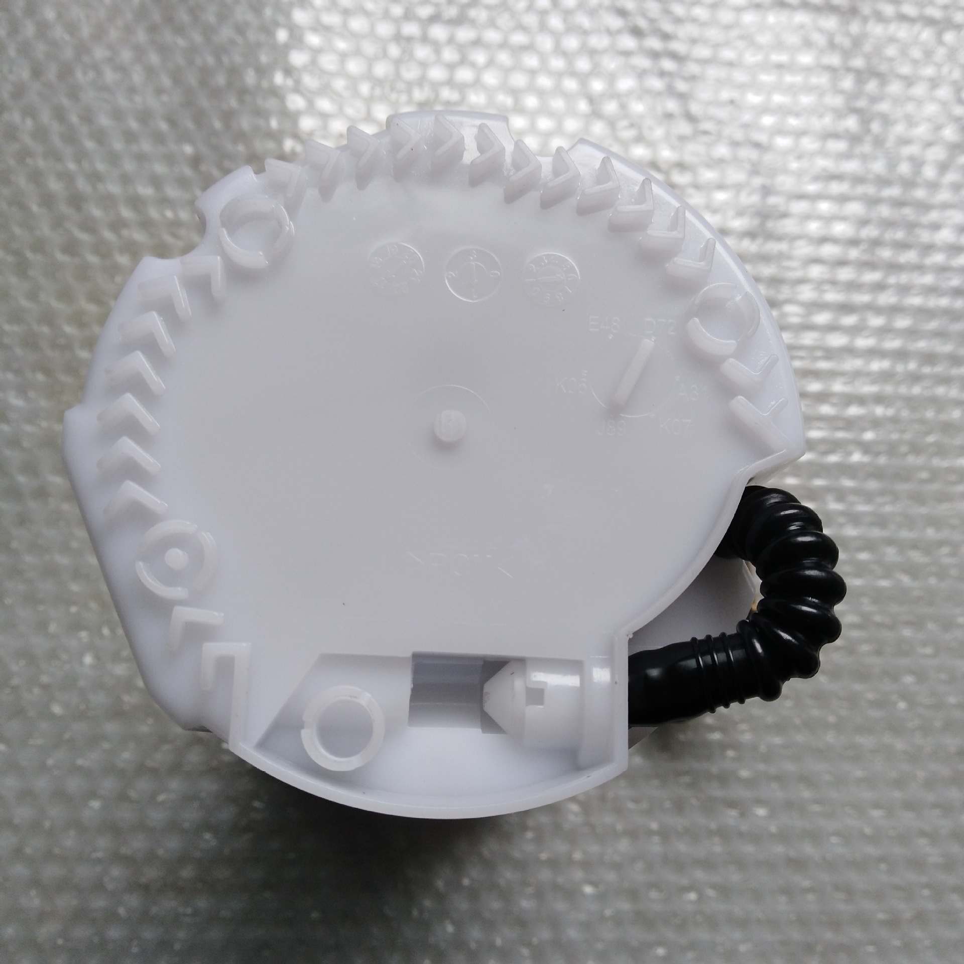 吉利金刚汽油泵燃油泵总成