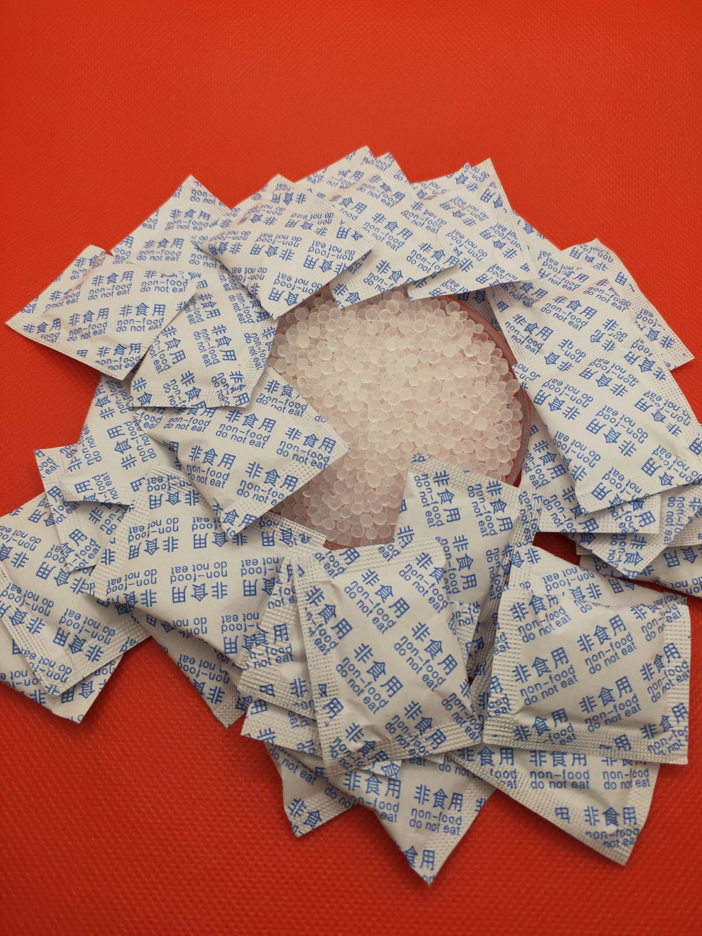 1克-2000克透明颗粒硅胶小包干燥剂 服装电子防潮剂