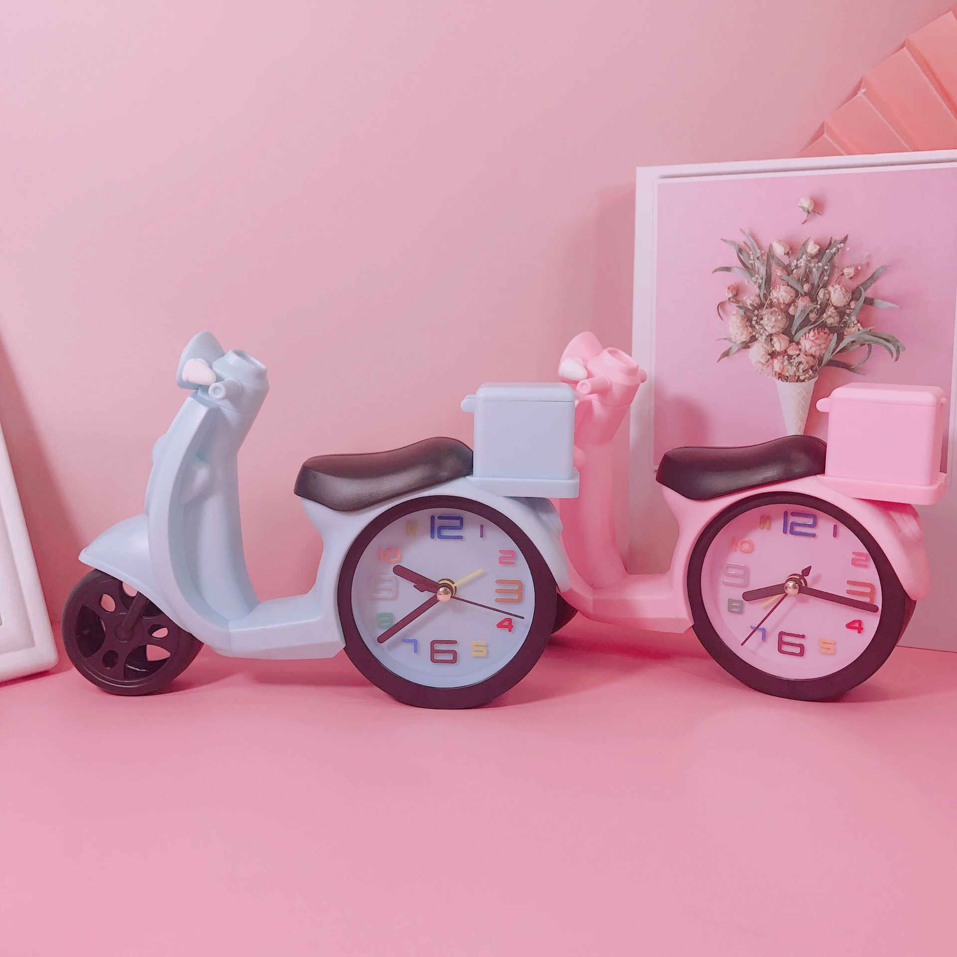 6成交4个相似同款17参谋摩托车模型闹钟创意复古火车头自行车闹钟钟表