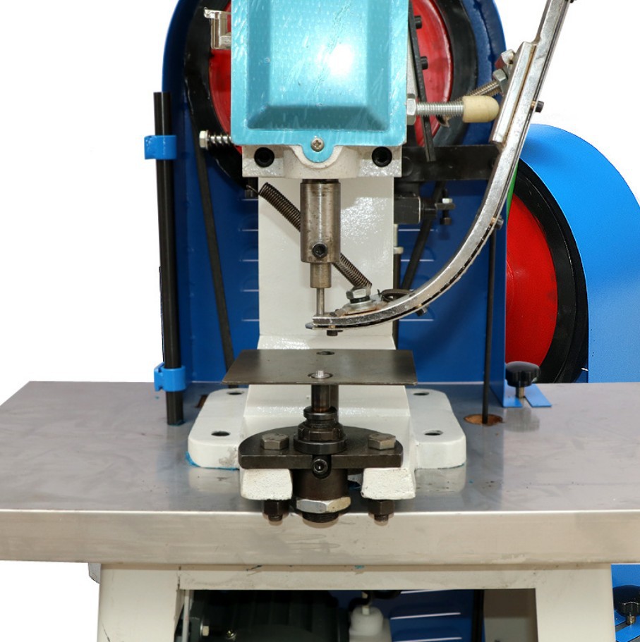 商品描述类型自动产品用途打鸡眼机是否跨境出口专供货源否生产能力