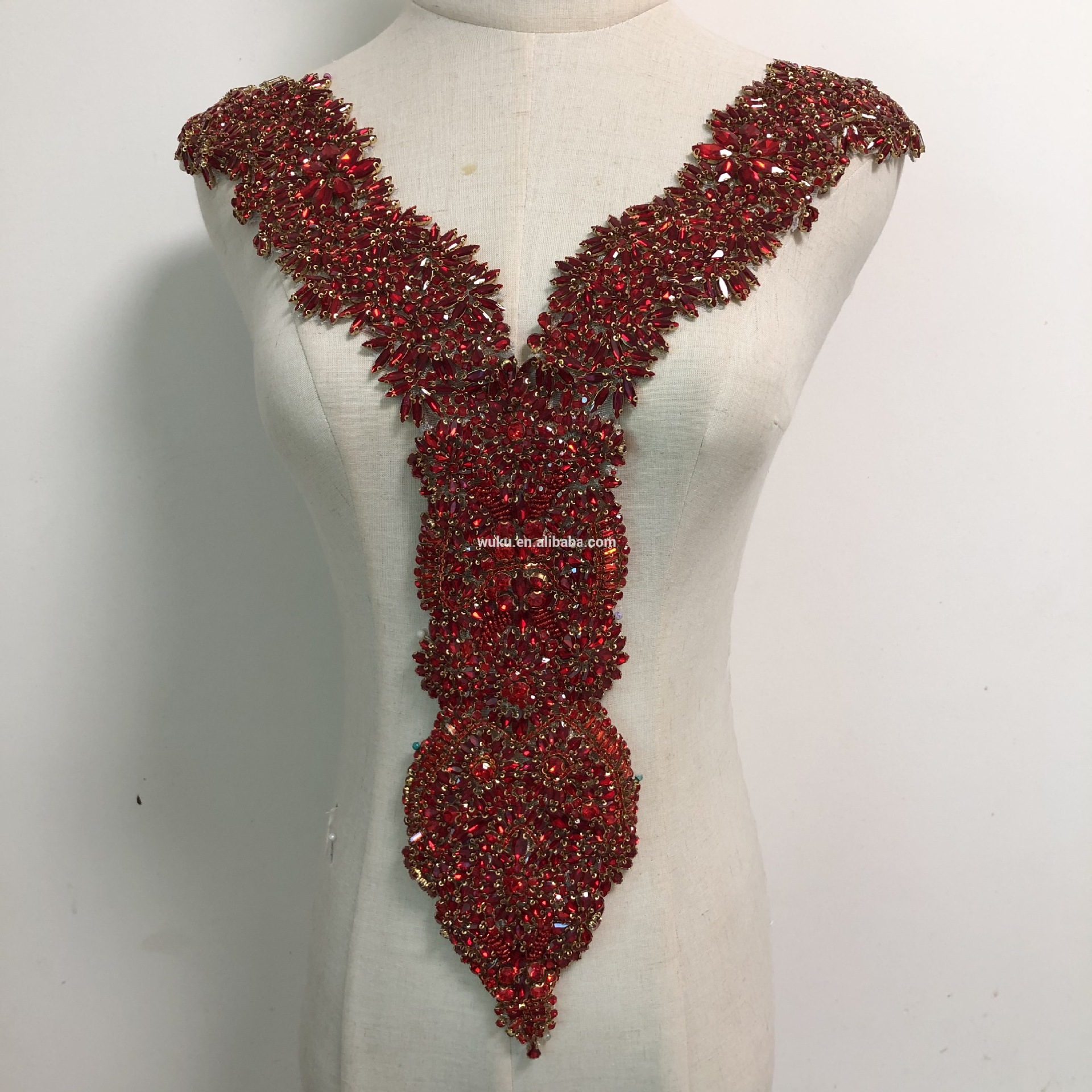 戊酷57x58cm深v红色领花 重手工钉珠奢华水钻婚纱礼服衣领 na-45