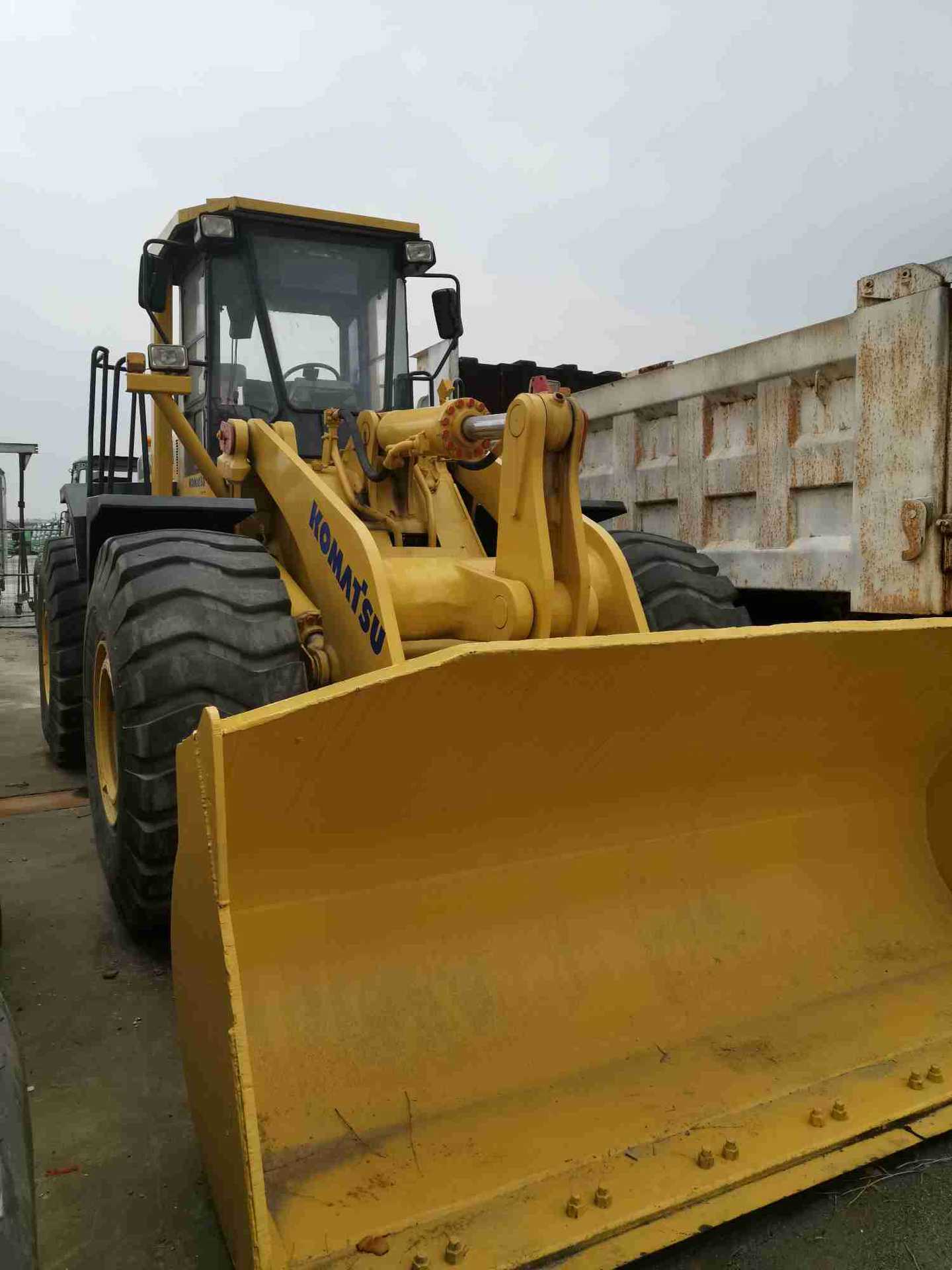 2016年二手小松wa4706装载机成色新送货上门