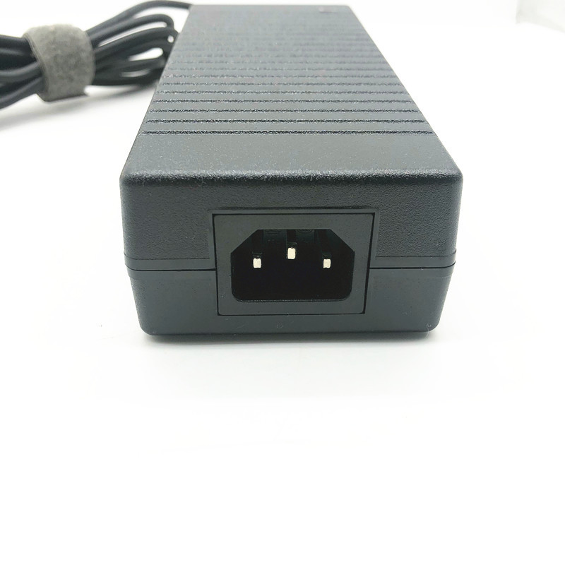 135w 19v7.1a电源适配器(大口带针)笔记本充电器