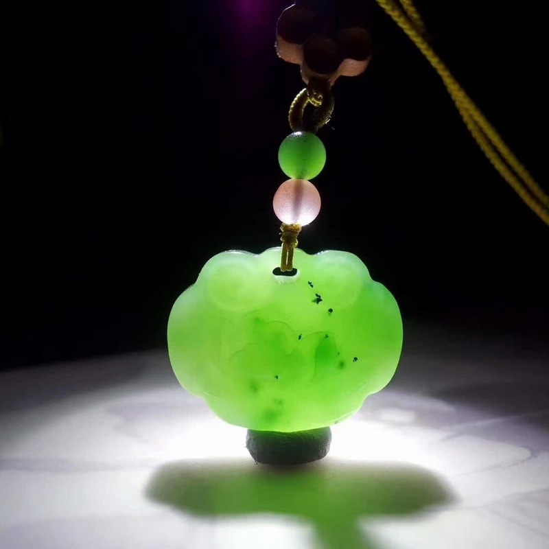 温润斋天然和田玉碧玉微黑点精雕莲花平安锁女款唯美吊坠配饰带证