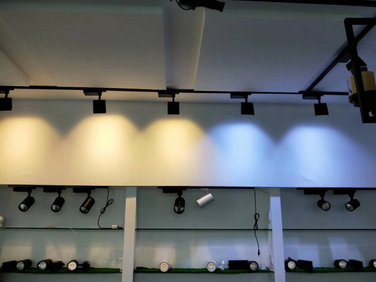 画廊展会射灯 瓢型散光铲灯瓷砖展厅大面积轨道灯cob广角轨道灯