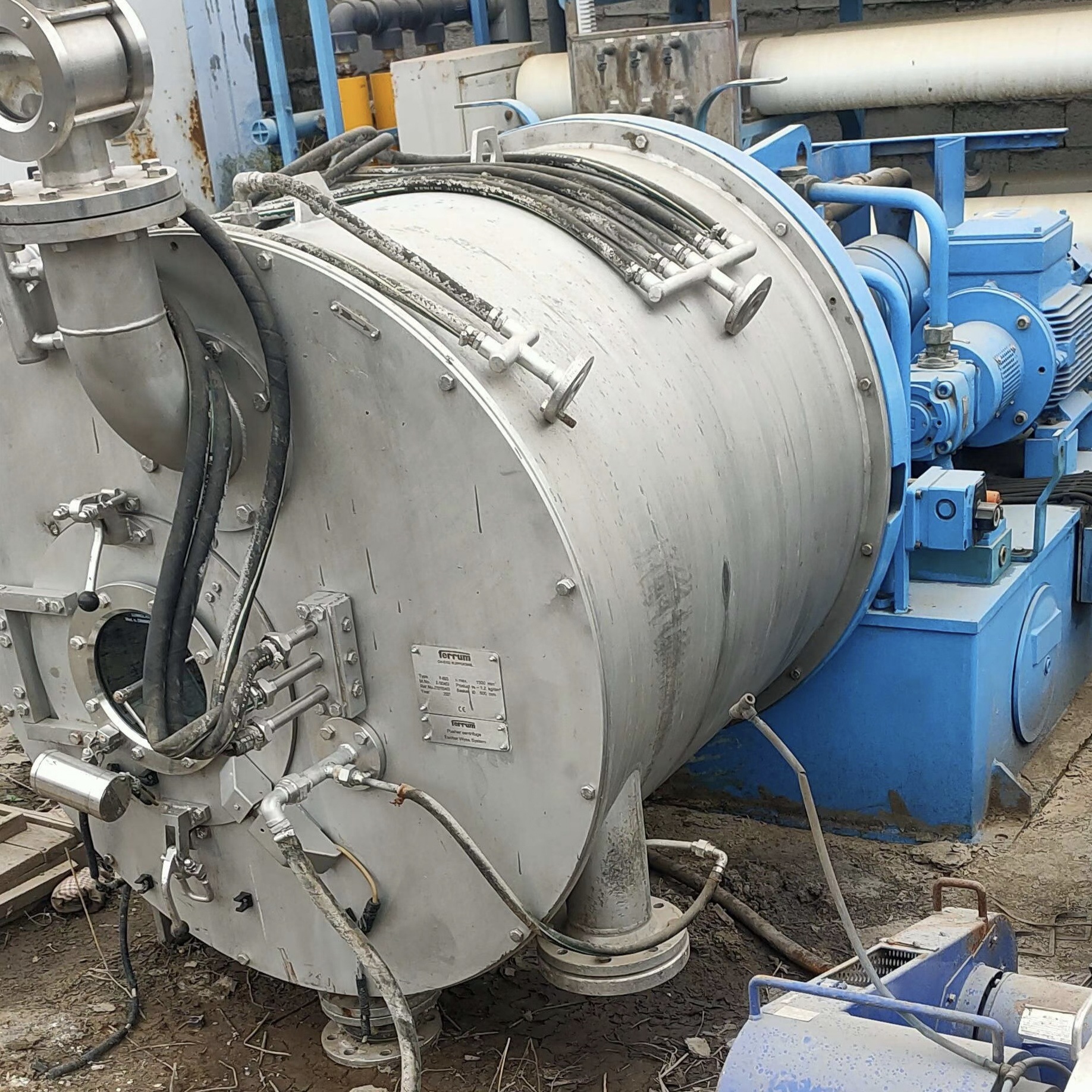 出售二手钛材质双级活塞推料离心机 hr500钛材双级推料离心机