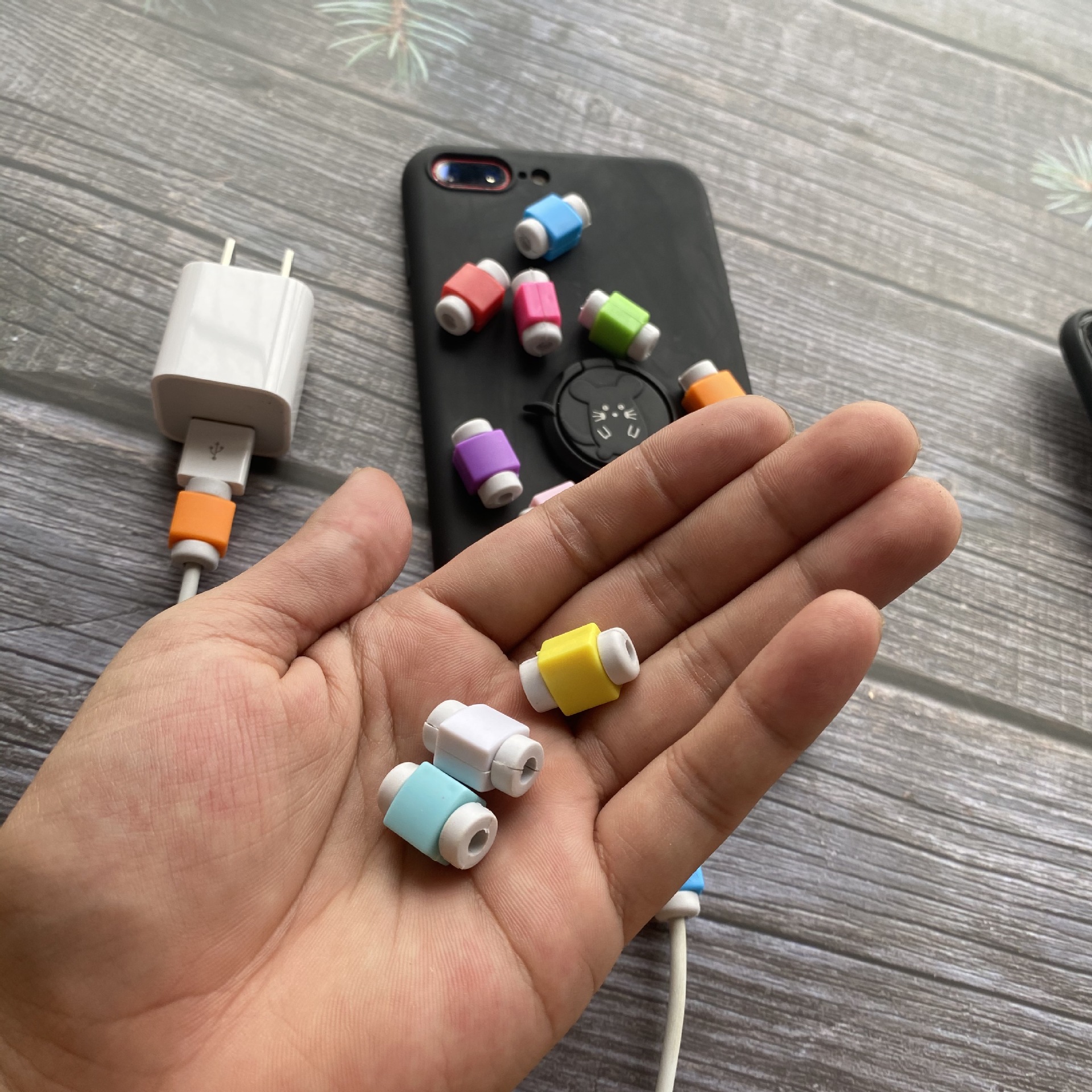 方块数据线保护套适用于苹果i线充电线头保护套硅胶厂家直销.