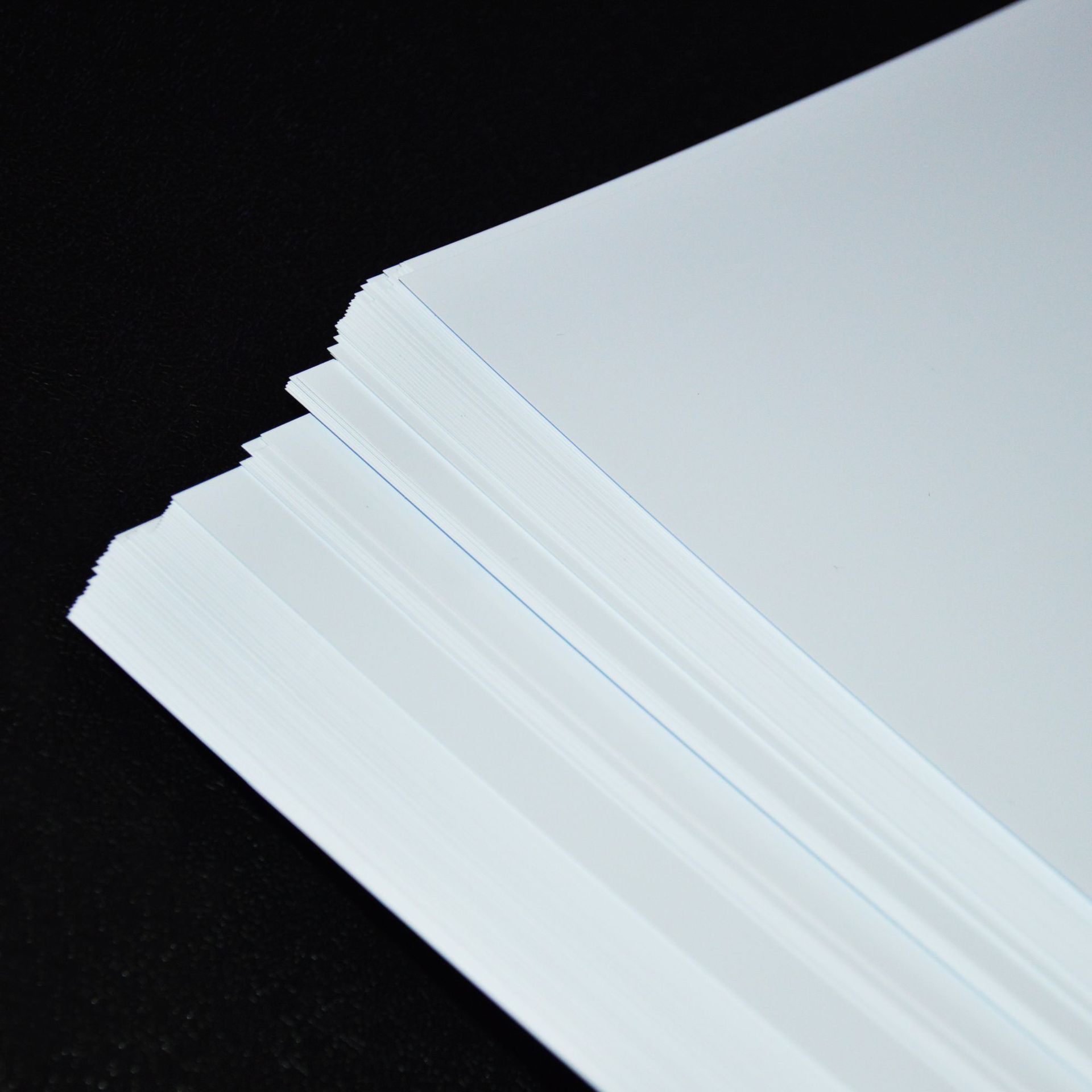 pvc片材厂家生产白色pvc片材/卷材 1030x730x1.