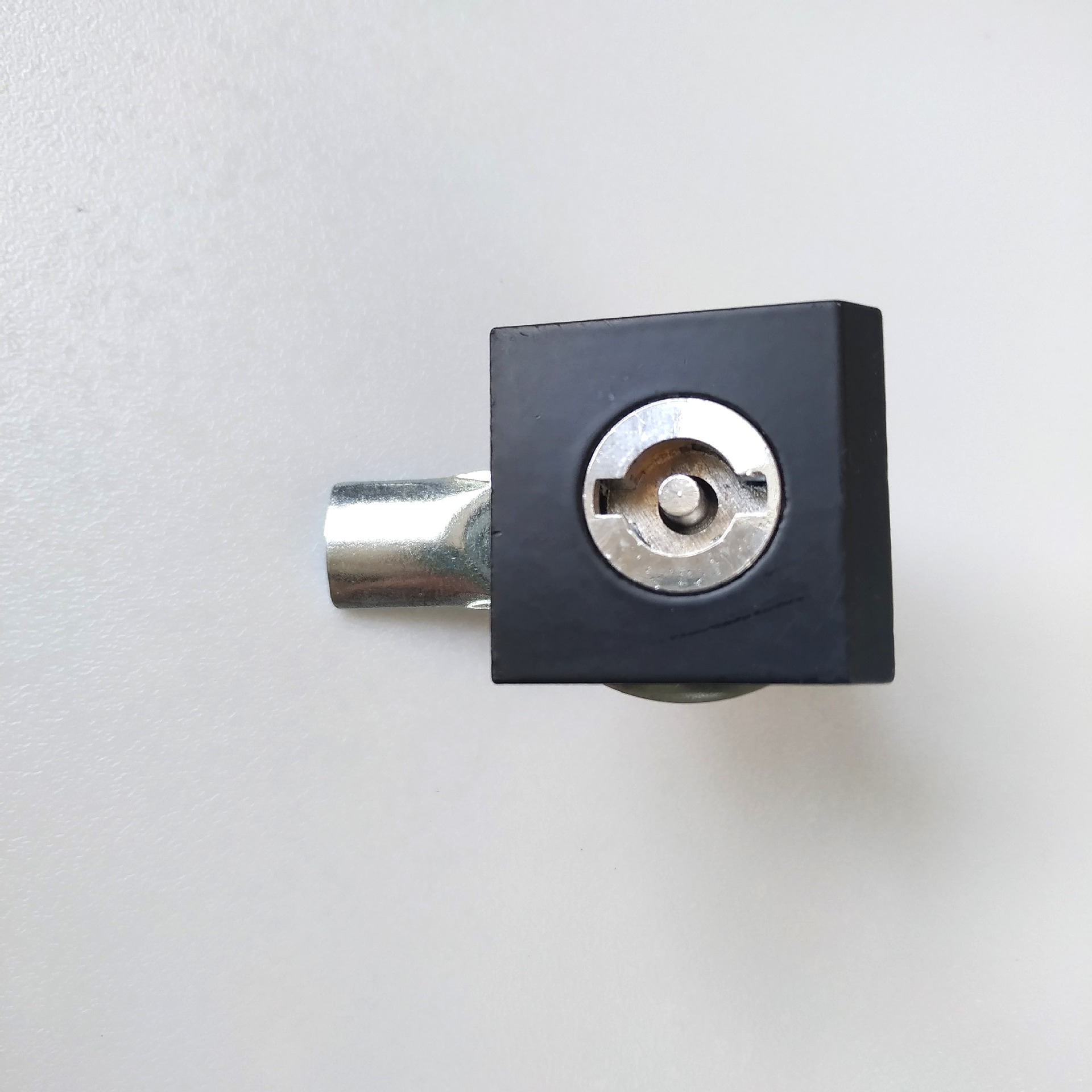 厂家供应四方压缩收紧柜锁ms817防松工业机箱柜锁 机车压缩拉紧锁