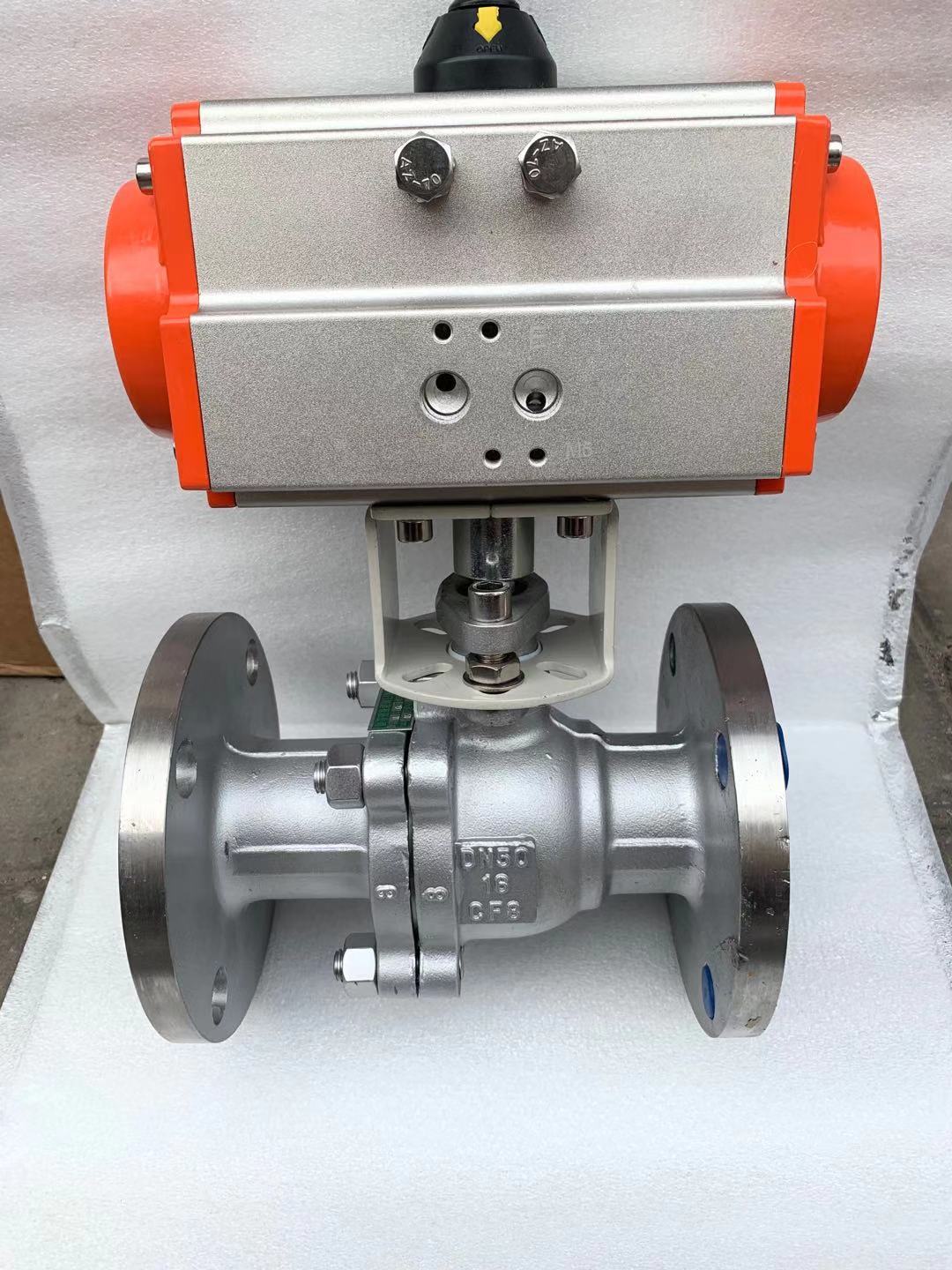 不锈钢气动法兰球阀水高温油高压蒸汽防爆切断调节流量q641f