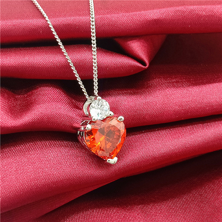 红色闪钻心型项链女神简约气质锁骨链晚宴小礼服百搭轻奢饰品