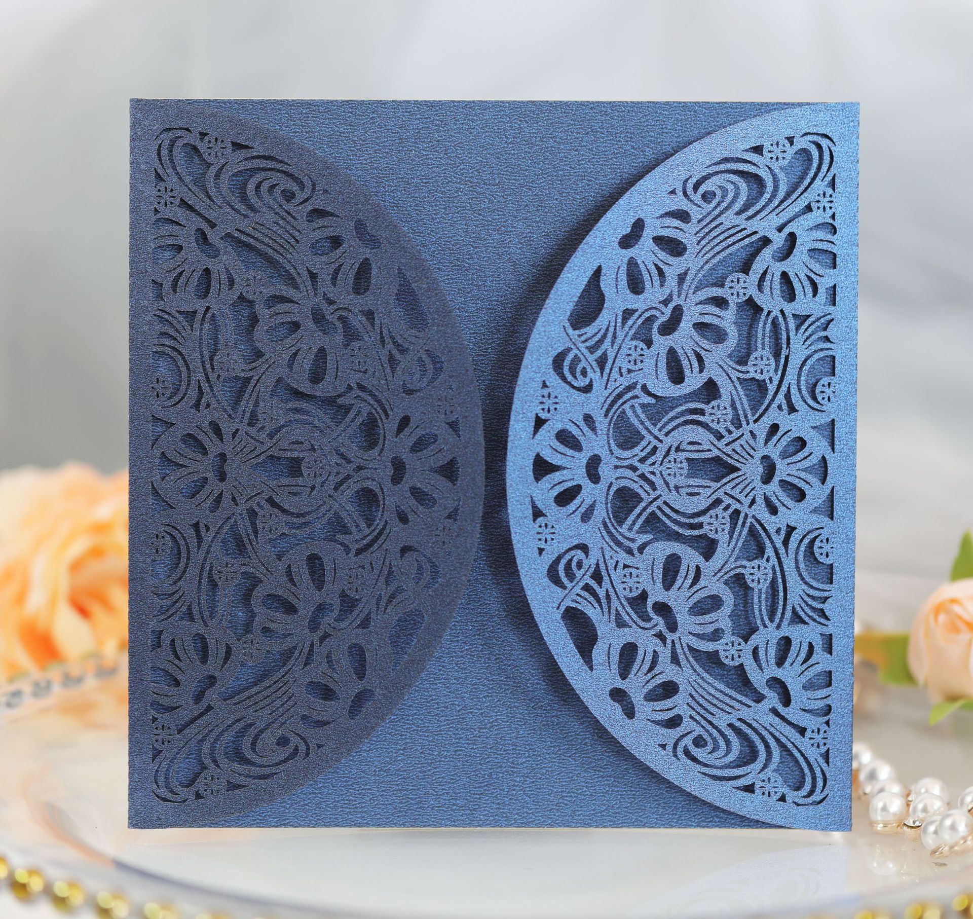 亚马逊节日庆典激光镂空请柬封套 结婚邀请函 花朵贺卡封面批发