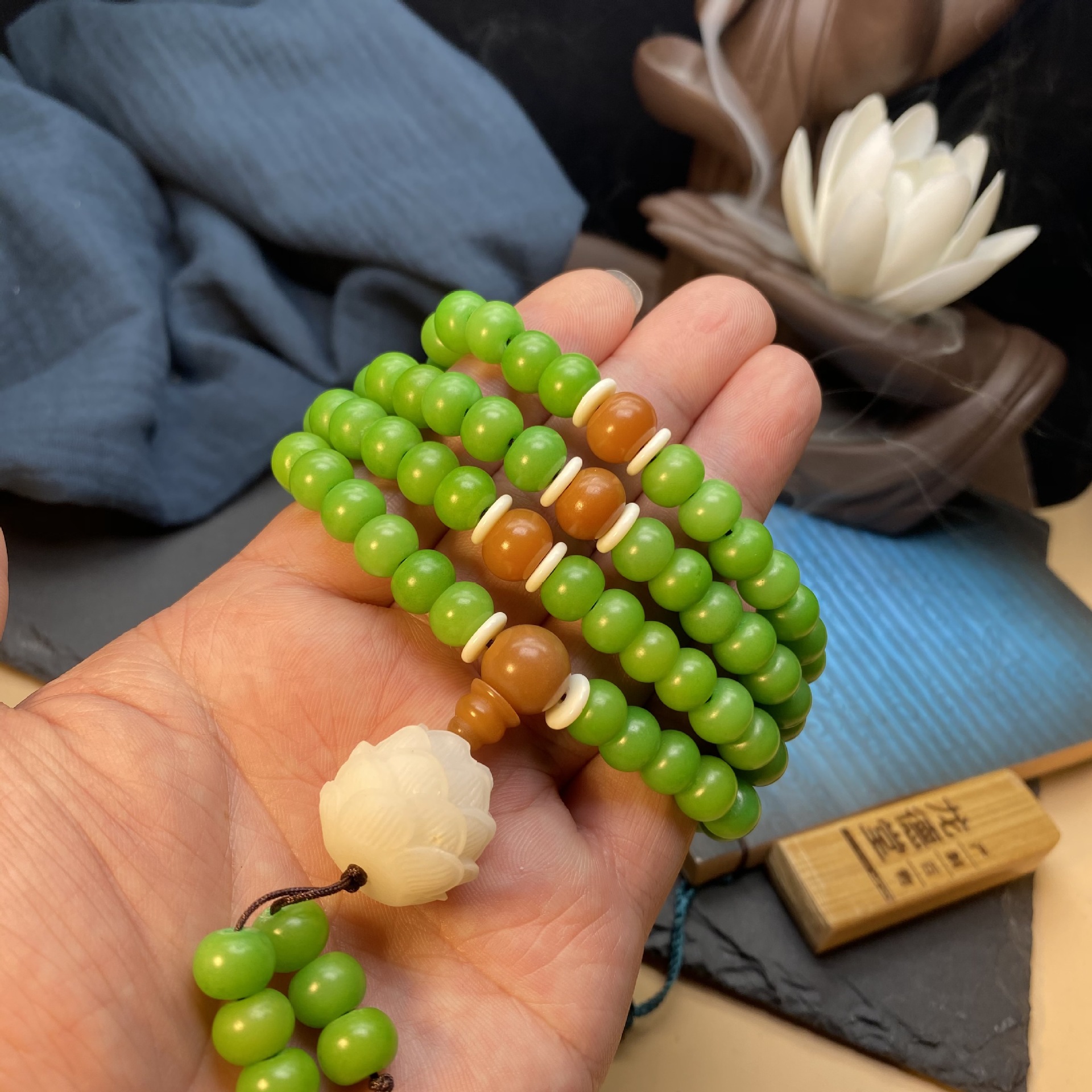 原创天然草木绿菩提根108颗佛珠手串女招财福袋时尚文艺项链 念珠