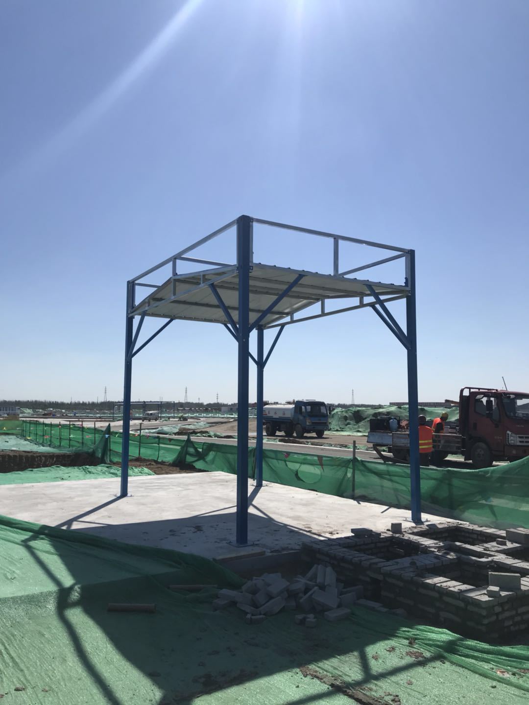 厂家定制钢筋加工棚 基坑安全通道 建筑标准化钢筋防护棚 木工棚