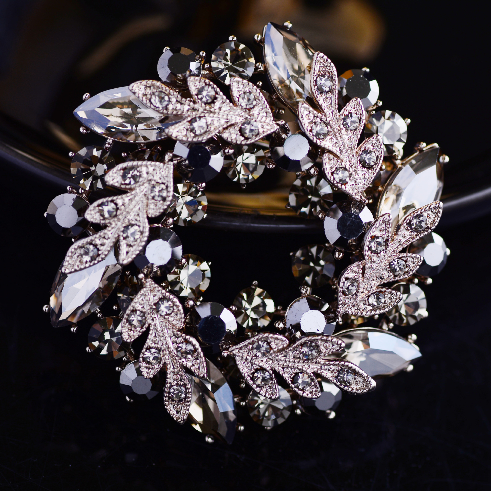 欧美巴洛克复古风花环胸针优雅气质大气衣服配饰西服大衣胸花