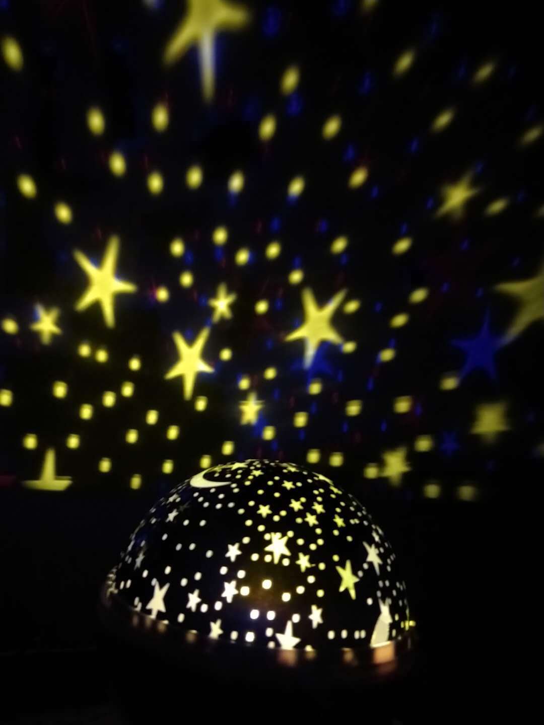 led梦幻旋转星空灯七彩星空投影灯3d星空投影夜灯usb儿童小夜灯