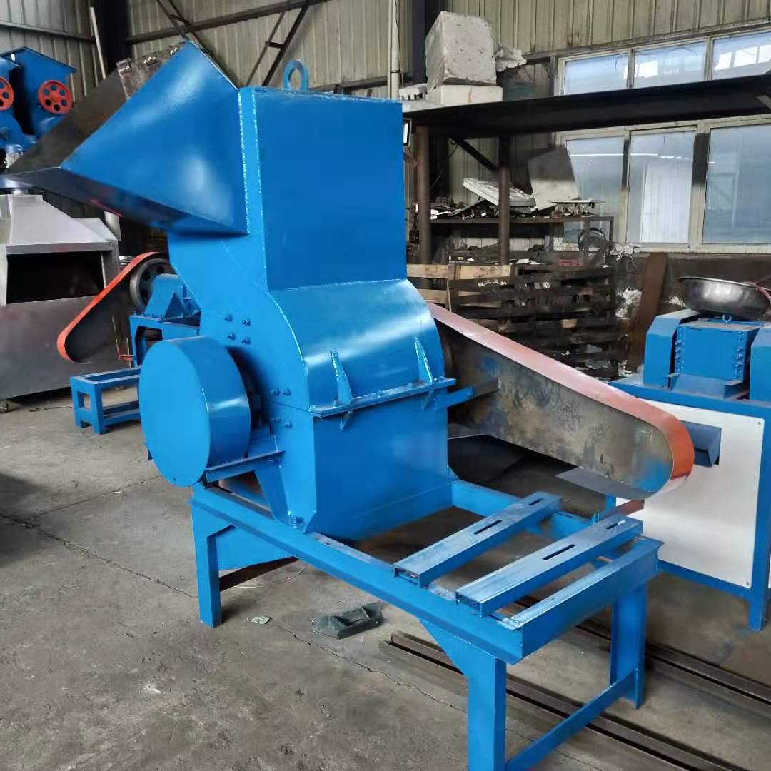 供应新型泡沫热熔块粉碎机泡沫热熔块打碎机泡沫热熔块锤式粉碎机