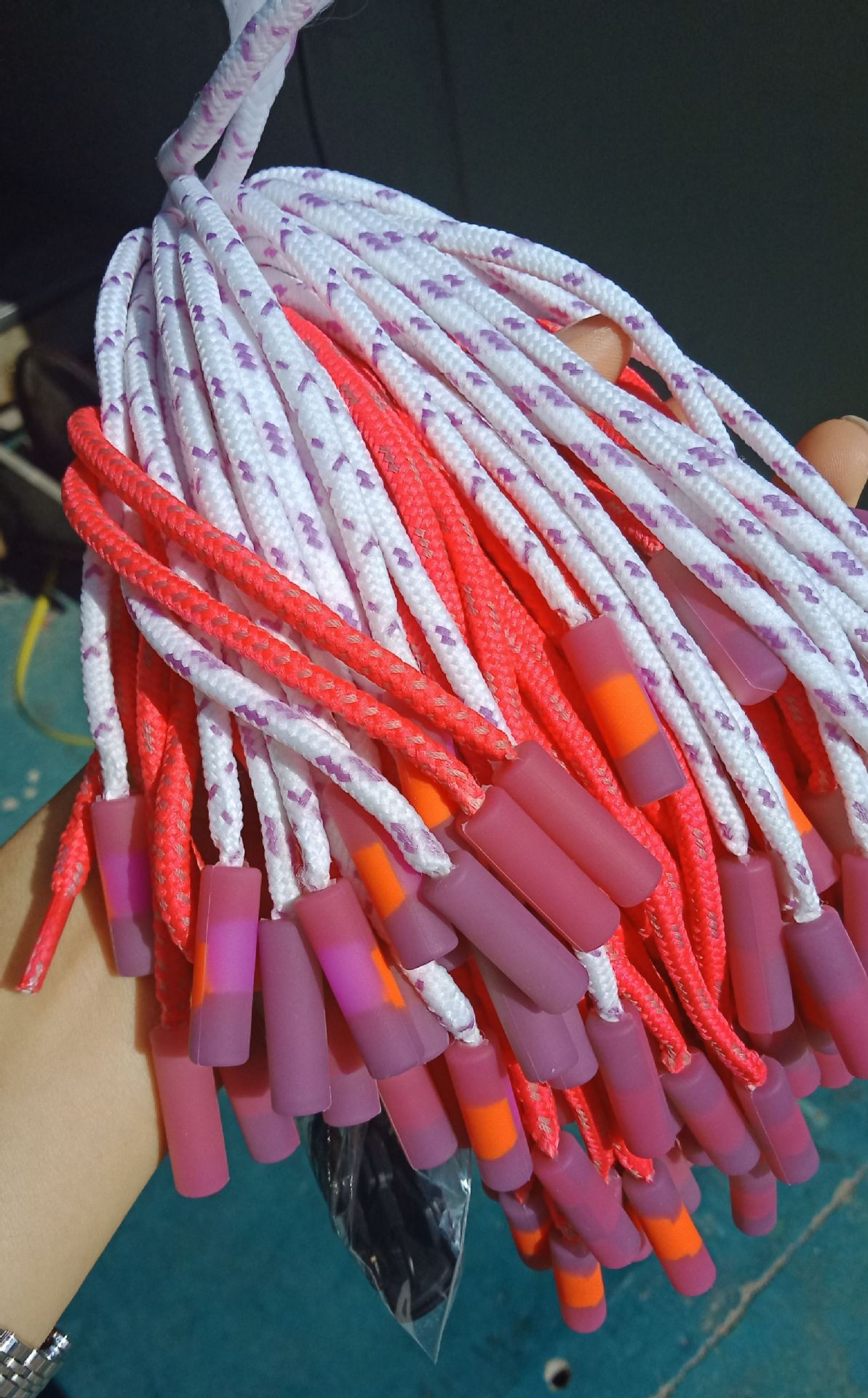 新款个性光变硅胶绳制腰带软胶绳制 卫衣帽绳 服饰发饰装饰用绳带