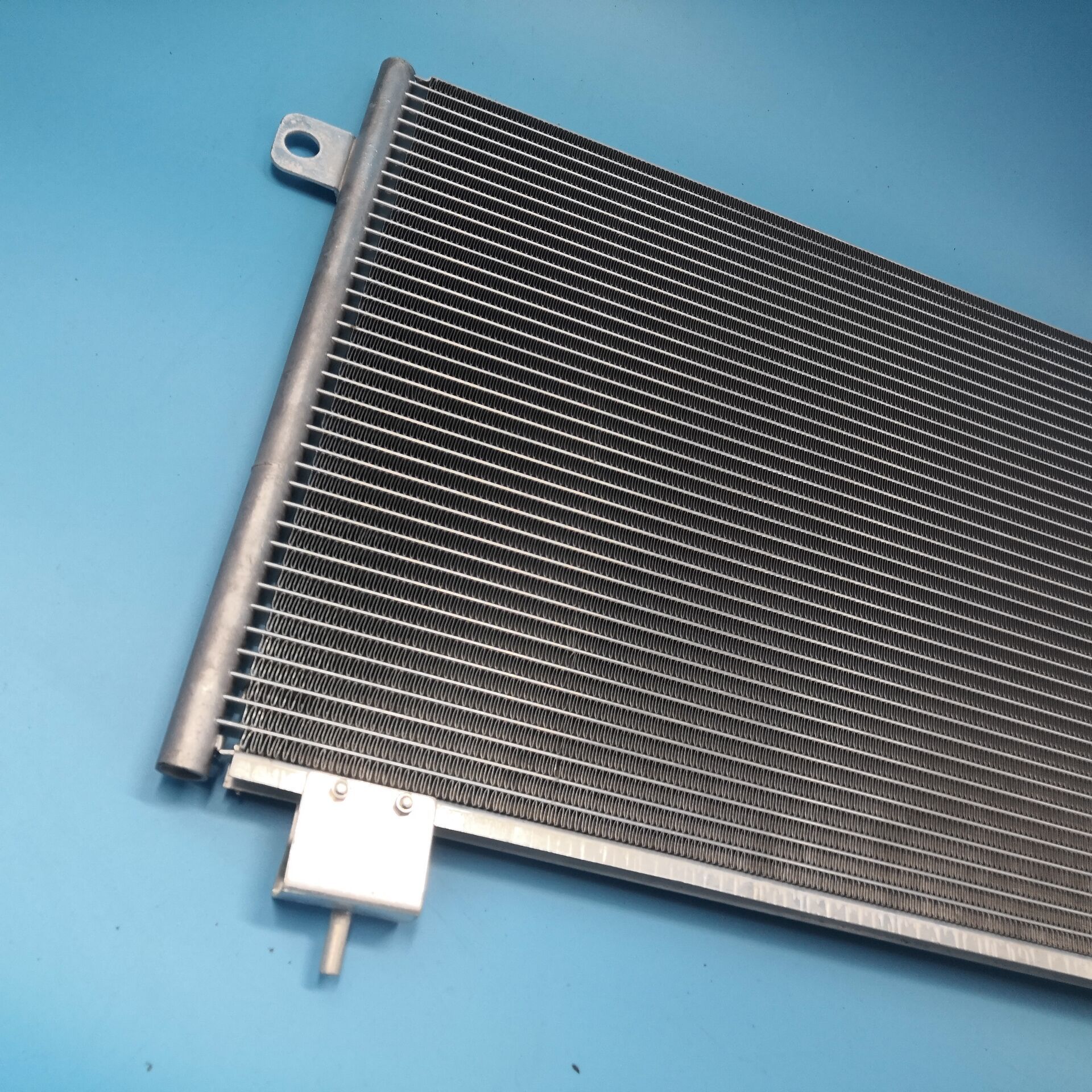 适用于奇瑞瑞虎汽车配件空调冷凝器散热网产家批发t11-8105110热