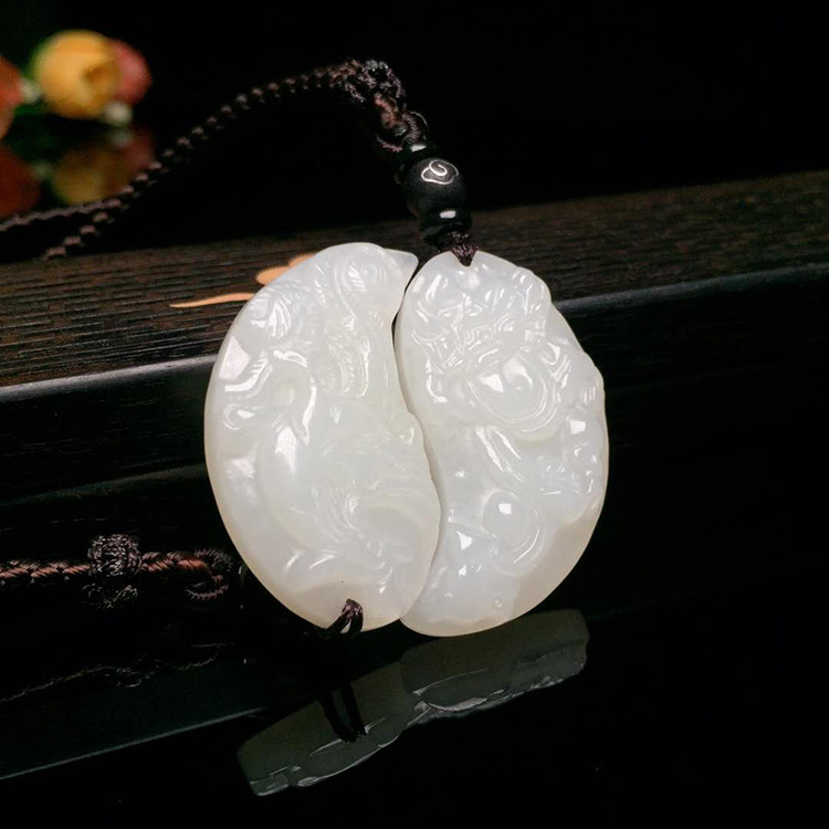 和田玉吊坠情侣款一对白玉龙凤玉佩项链男女玉石定情信物玉坠