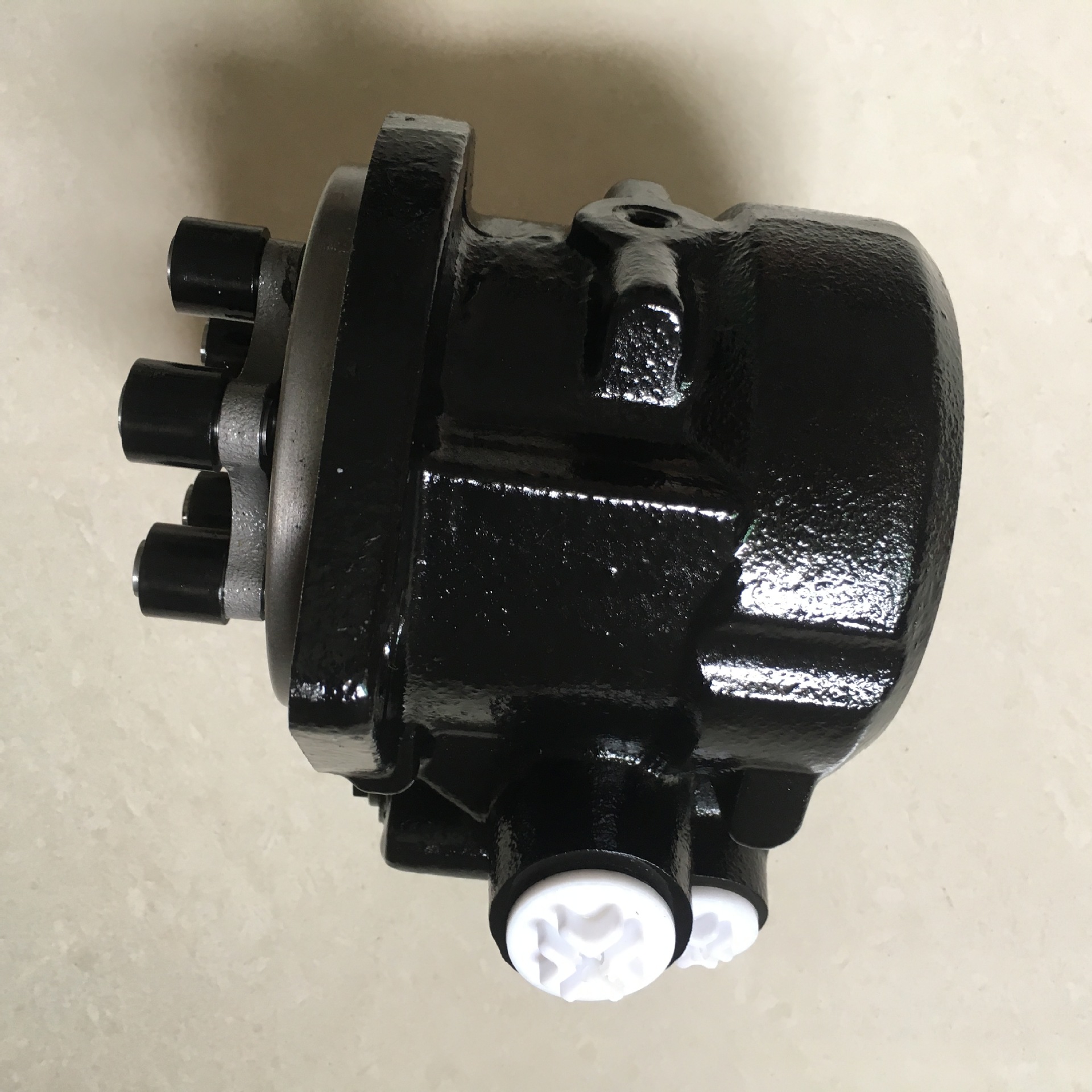 源头厂家欧系重卡欧三卡车液压转向助力泵 571364 7677 955 106