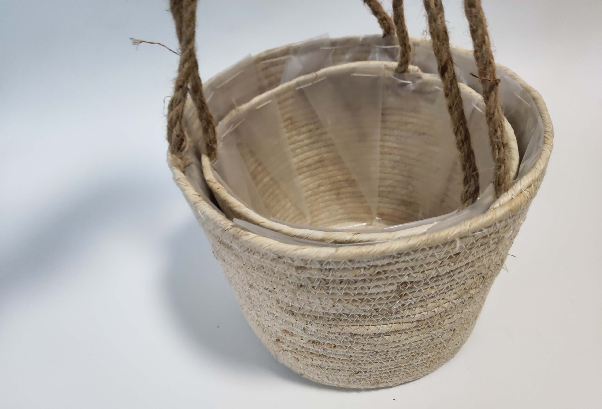 厂家直销处理纯手工编织收纳筐收纳盒衣服篓草编制品玉米皮草编框