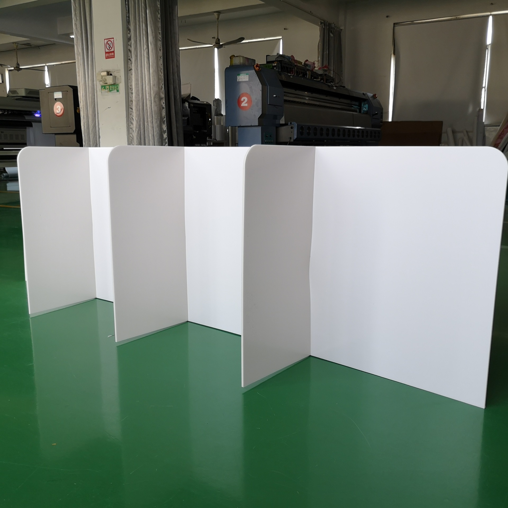 食堂学校办公餐桌隔离板 pp塑料飞沫挡板 可印刷