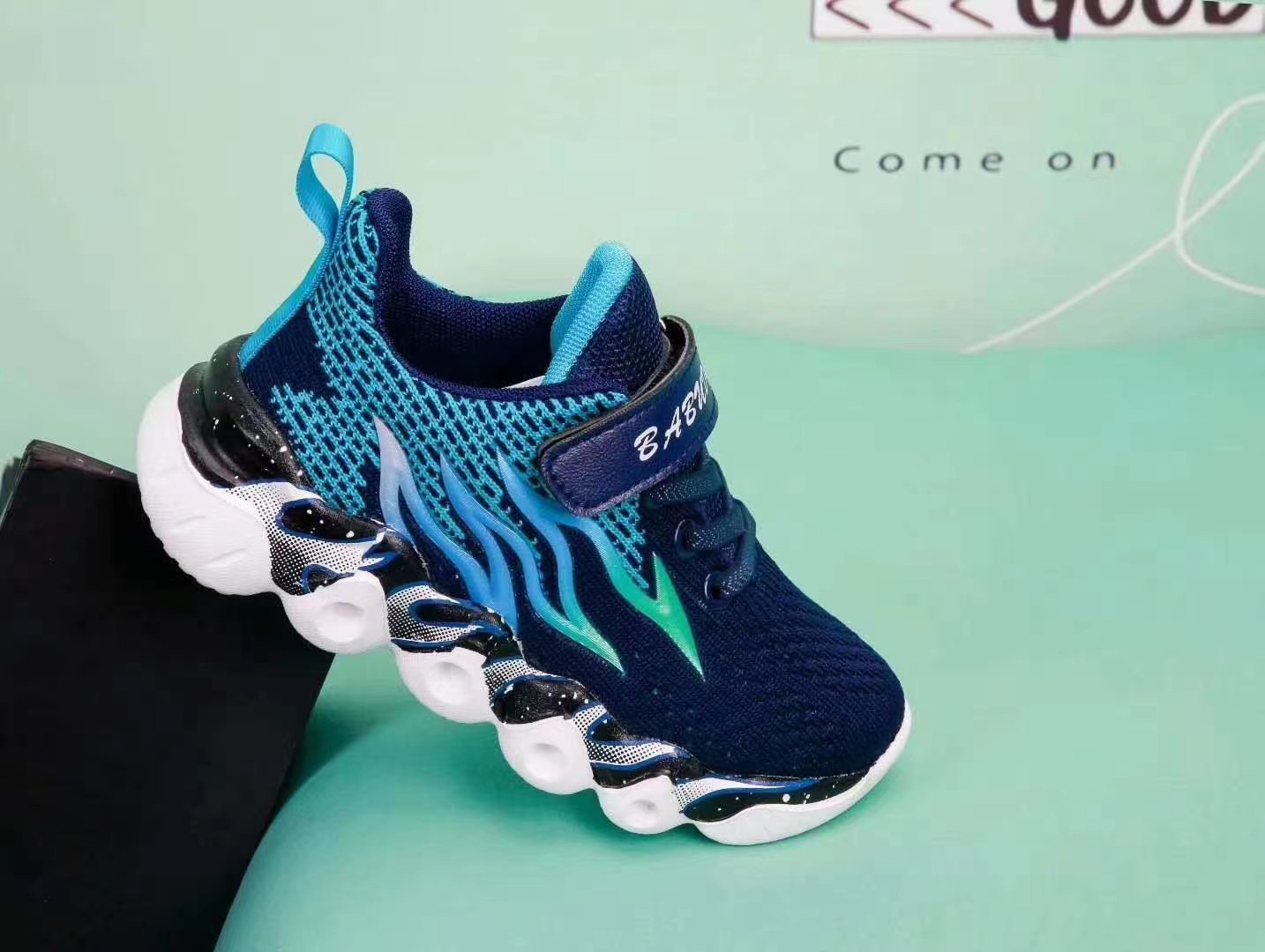 一线品牌巴布d豆秋冬鞋 跑步鞋运动鞋品牌折扣童装直播货源清仓