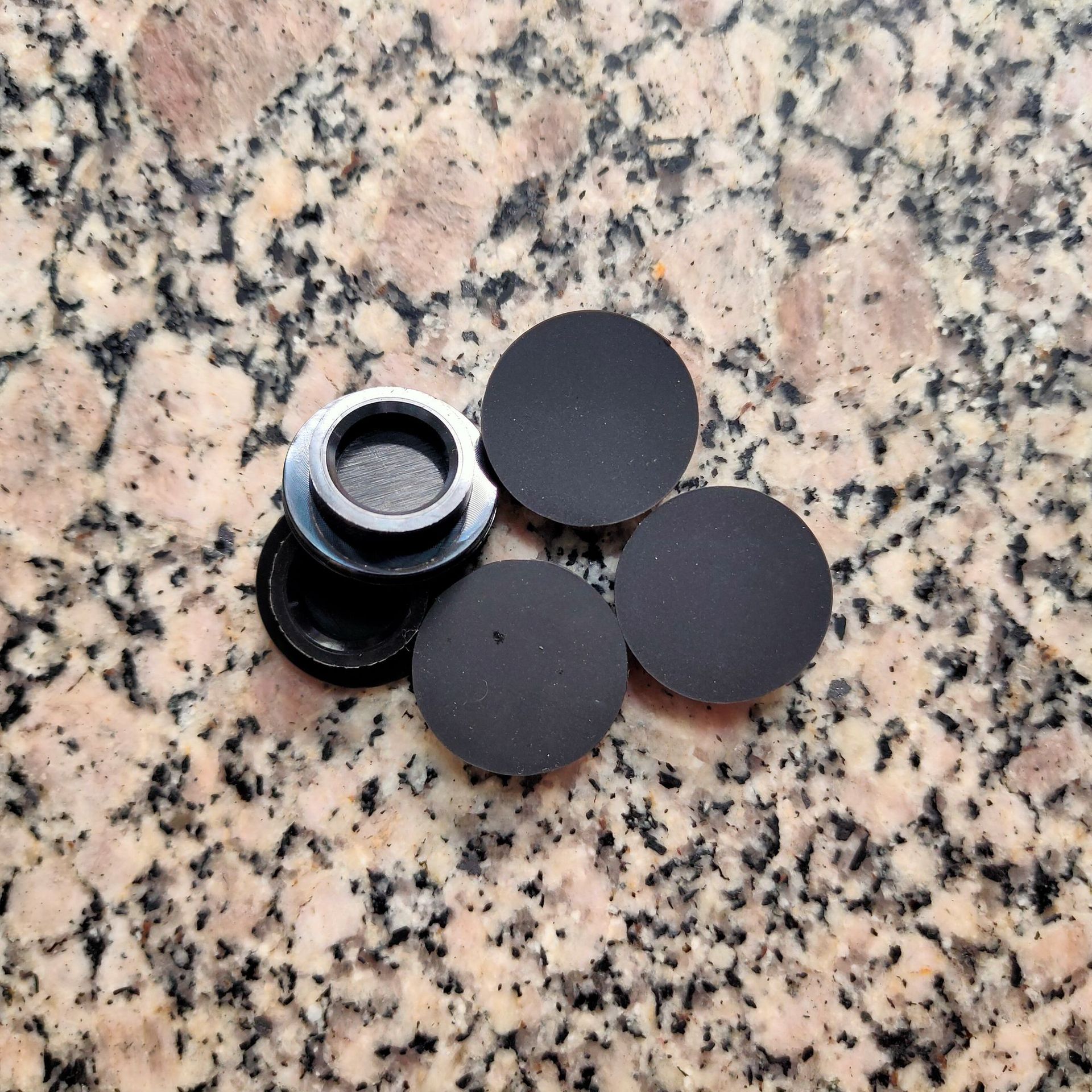 防拆卸螺丝孔平面圆柱胶塞 硫化t形硅胶塞 盲孔硅胶防尘密封堵头