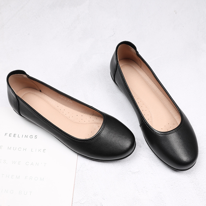 Work Shoes Women's Black 2023 Spring and Summer round Toe Leather Shoes Work Professional Flight Attendants Shallow Mouth Pumps Stewardess Work Shoes