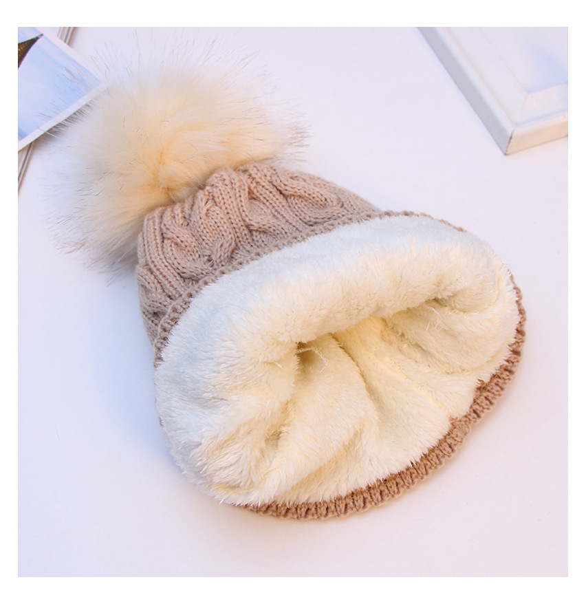 Korean Style Autumn and Winter Fur Ball Thickened Fleece-Lined Woolen Hat Double-Layer Outdoor Twist Hat Women's Student Knitted Hat Wholesale