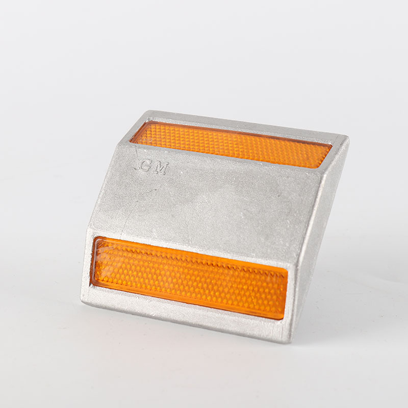 厂家批发全铸铝道钉路标 高速公路警示线减速反光道钉 交通设施