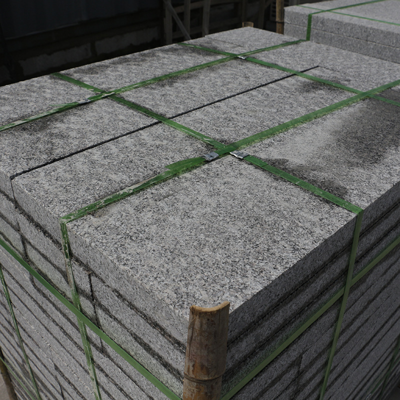 芝麻灰火烧板 深灰色花岗岩芝麻灰火烧板 广场地面用火烧面