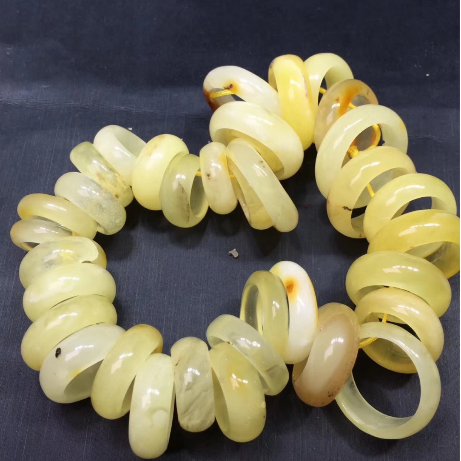 天然原矿琥珀蜜蜡指环 内径12-18mm跑环男女款戒指 厂家批发