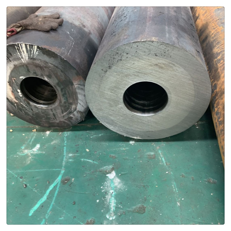 大直径小内孔无缝管 圆钢穿孔小内孔钢管 40cr无缝钢管 现货