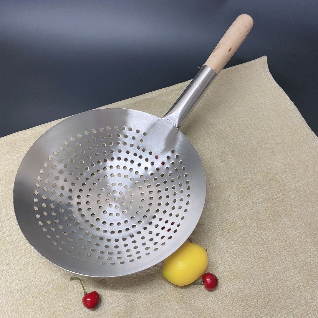 油鼓漏不锈钢 冲孔漏勺无磁 木柄钢漏壳 特厚全钢柄菜漏加厚漏勺