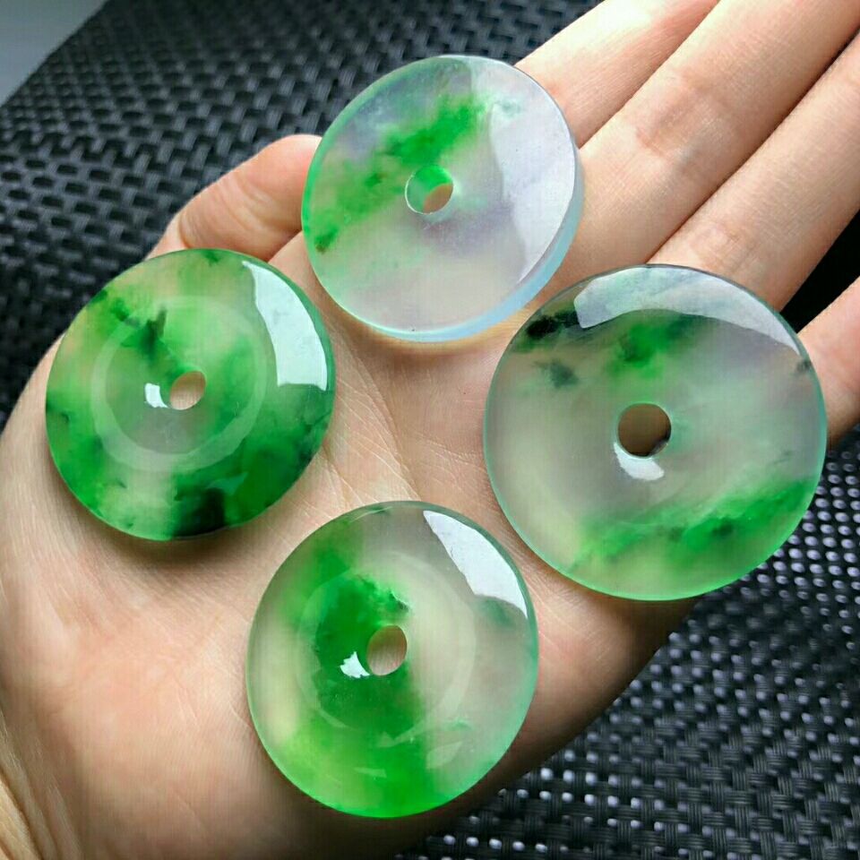 真品翡翠巴山翠满冰透冰带翠男女款扣项坠吊坠