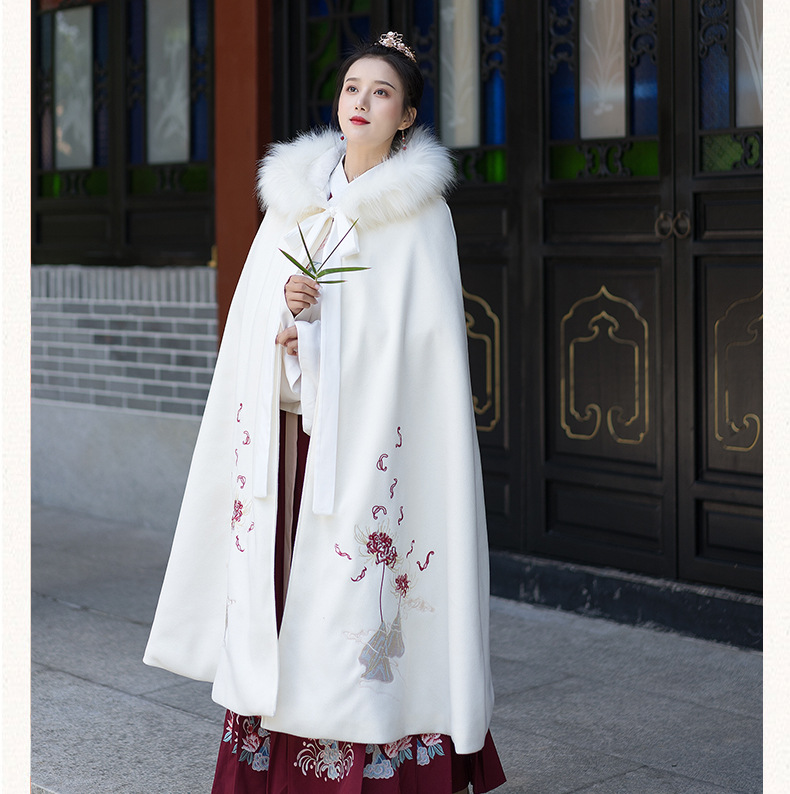9306#原创改良刺绣花斗篷汉服加绒加厚双面呢 毛领披风冬季