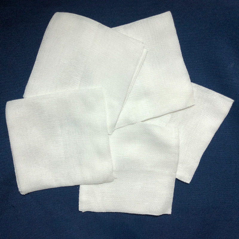 厂家批发一次性使用医用纱布块 脱脂棉纱布叠片医用纱布敷料