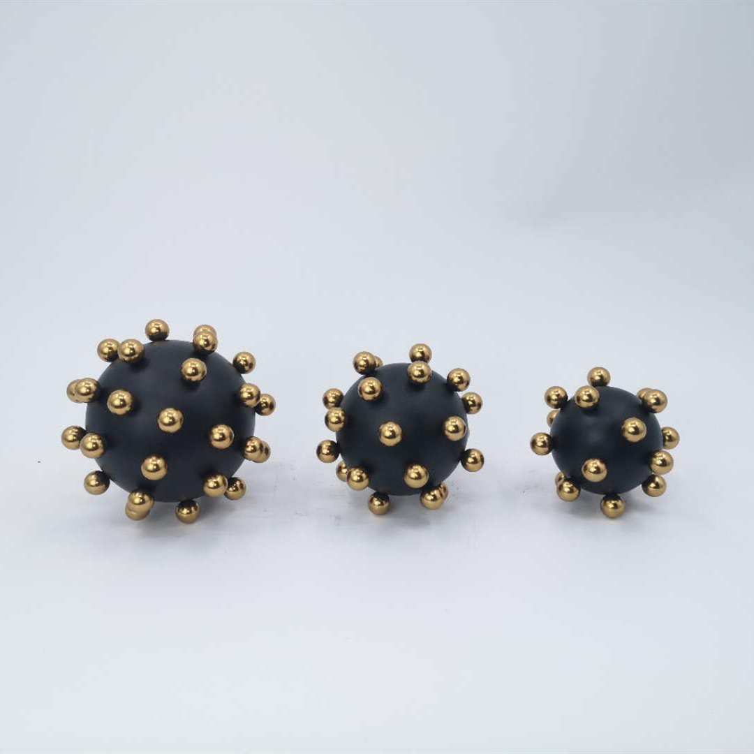 新古典欧式样板间客厅铁艺狼牙球摆件别墅会所后现代软装家居饰品