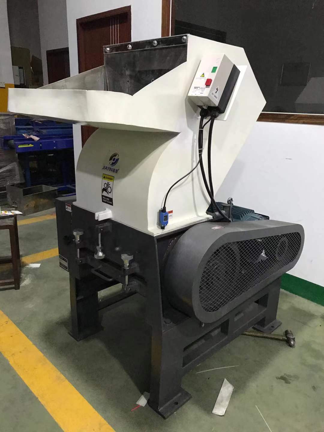 广东15hp粉碎机废旧塑料破碎机abs料破碎机玻璃粉碎机厂家