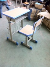学生课桌椅厂家长期供应 双人课桌椅 升降课桌椅 双人位课桌椅