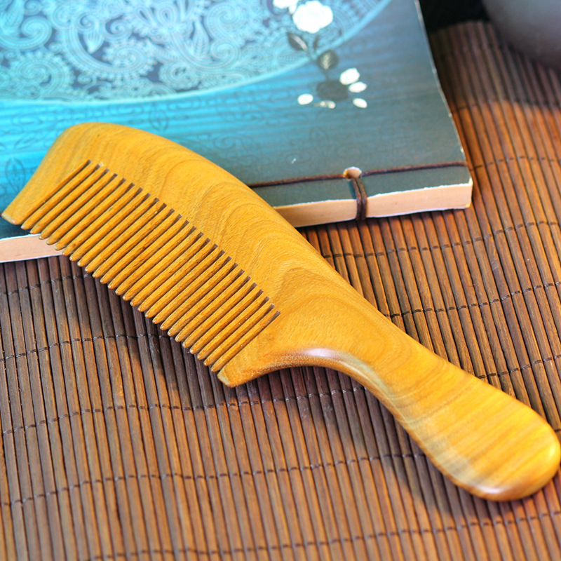 Source Manufacturer Guajacwood Whole Wood Green Sandalwood Comb Fine Tooth Long-Handled Comb Household Hairdressing Comb Massage Comb Wholesale