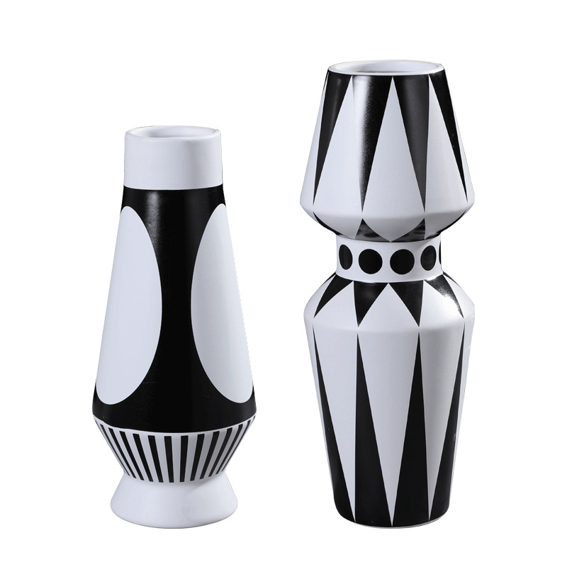 Light Luxury Nordic Minimalist Black and White Striped Flower Arrangement Ceramic Vase Fashion Home Soft Decoration Model Room Decoration