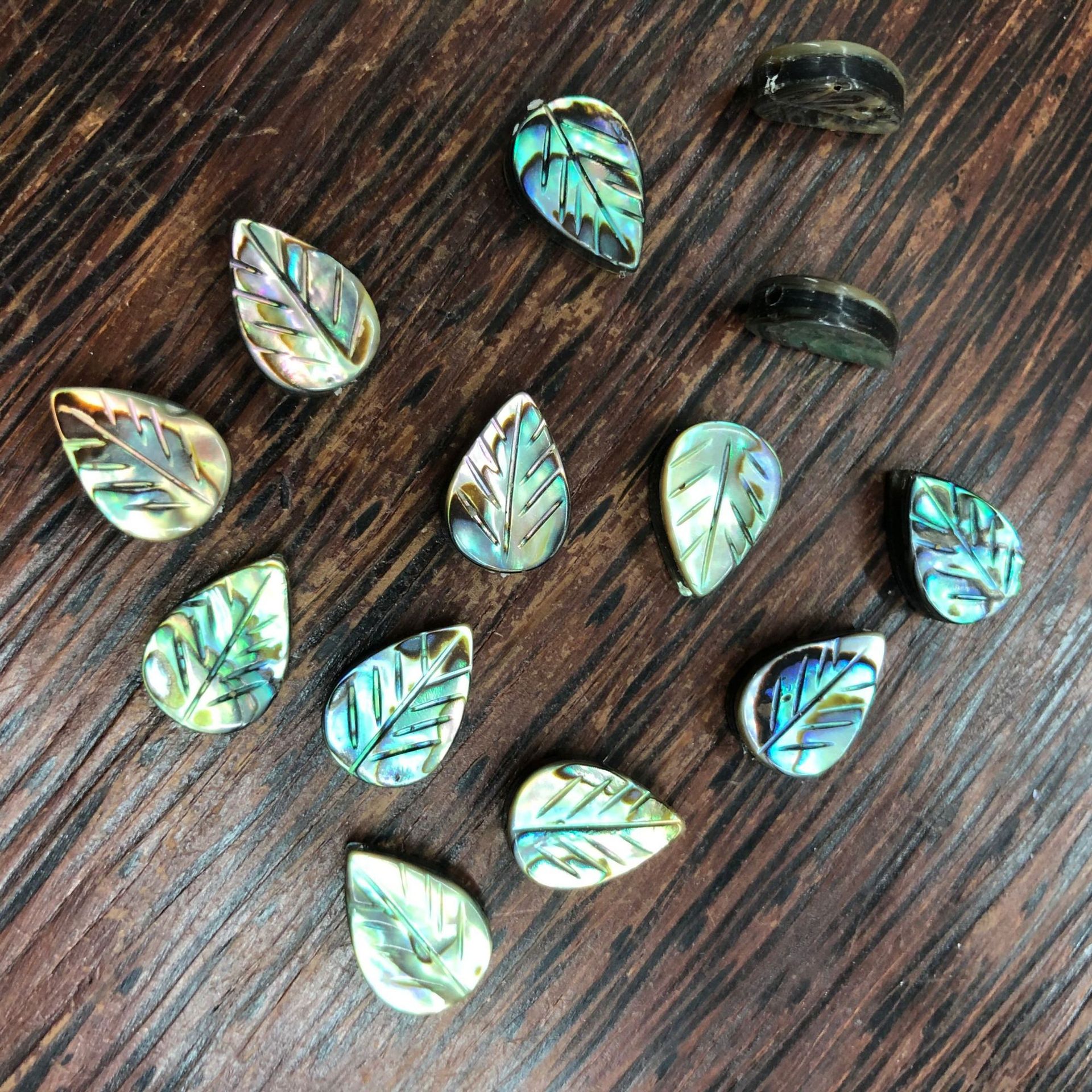 Abalone Shell Leaf Shape Scattered Beads Diy Straight Hole 8mmx12mm Shell Ornament Accessories Wholesale