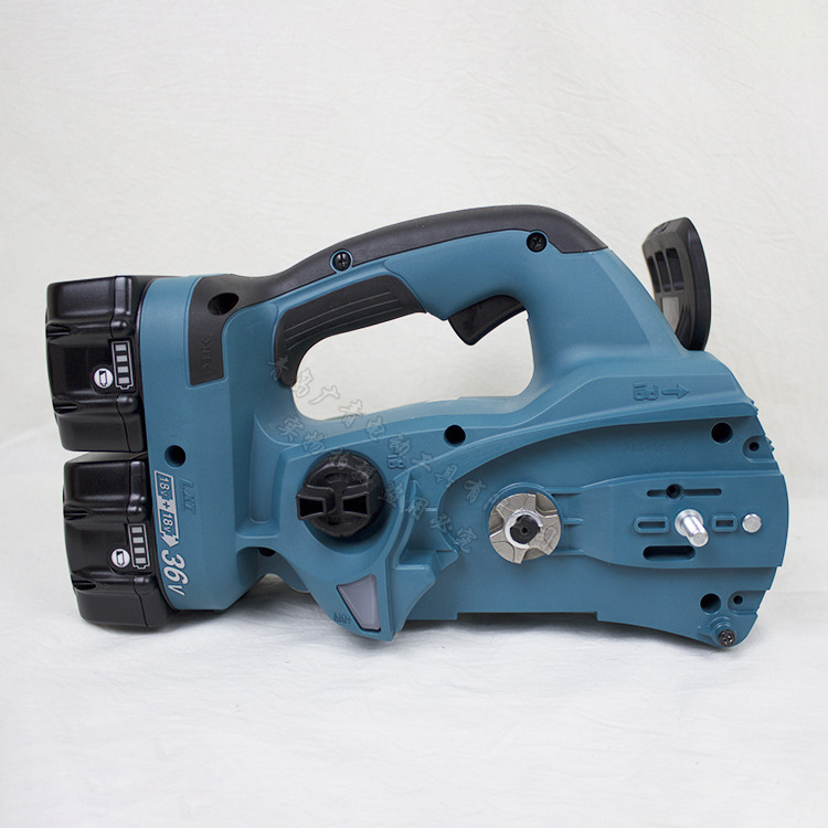 原装日本makita牧田电动链锯duc252rm2锂电池电锯充电木材链条锯