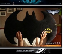 外贸原单创意大号毛绒玩具蝙蝠侠抱枕电影同款动漫蝙蝠侠标志靠垫