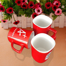 红色雀巢咖啡杯 批发内白外红方形陶瓷杯 新把手马克杯印制logo