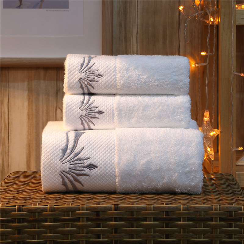 present towel three-piece suit of bath towel european and american five-star hotel gift box promotion group purchase gift factory wholesale
